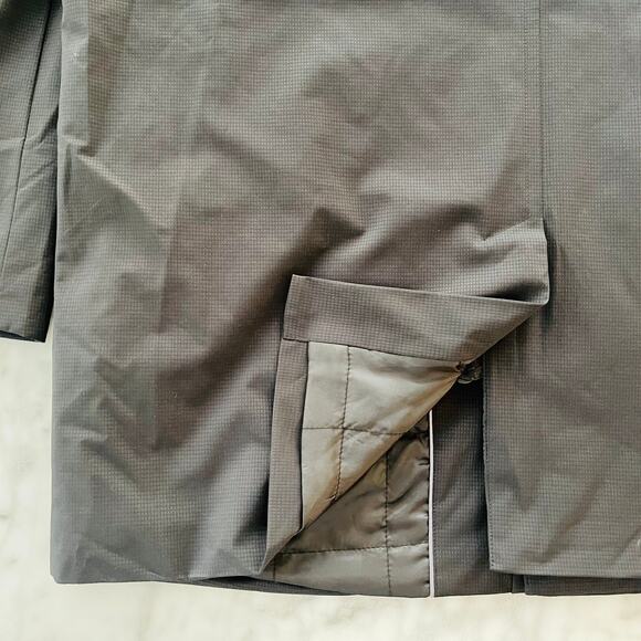 Jos. A. Bank Traveler Insulated Nylon Overcoat 46R Black Quilt Rain Snow Travel - Picture 9 of 9